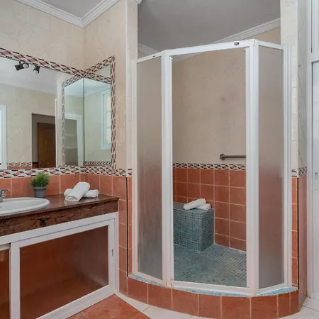 וילה Agua Y Sal By Interhome אסטפונה