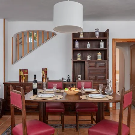 Agua Y Sal By Interhome * אסטפונה